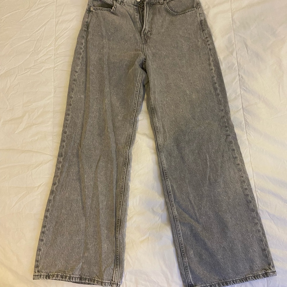 H&M Straight-Leg Women’s Jeans — Gray Wash
